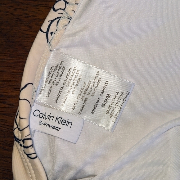 Calvin Klein Floral Printed Halter Bikini Top in Pink & Black NWOT - Picture 6 of 6